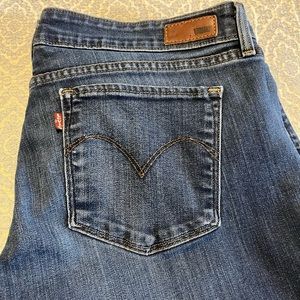 LEVI’S Mid Rise Demi Curve Jeans - Waist 33